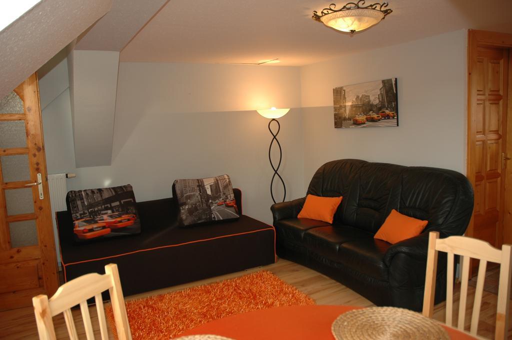 Alom Kucko Apartman Залаэгерсег Номер фото